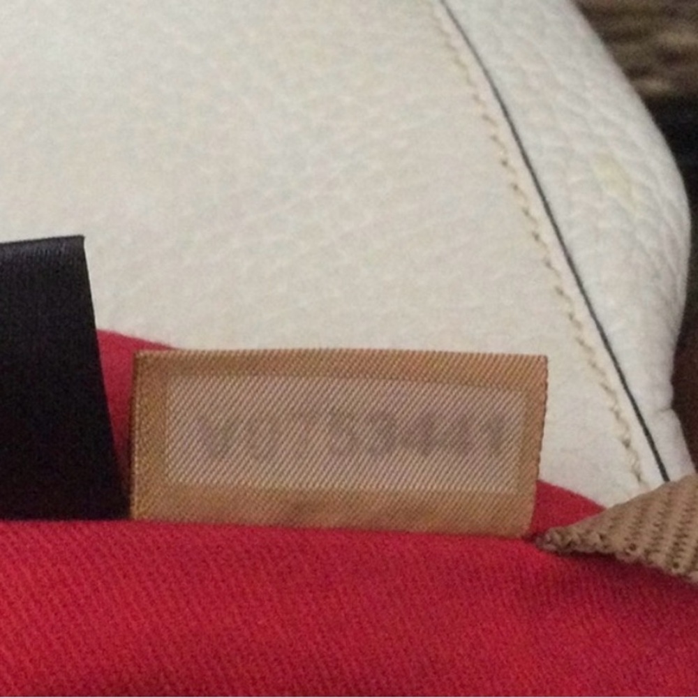 Dooney & Bourke Cream Leather Bag and Wallet Set - Picture 16 of 16